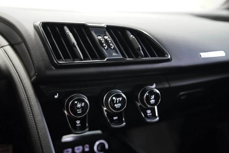 2018 Audi 4S R8 - Image 9 of 12