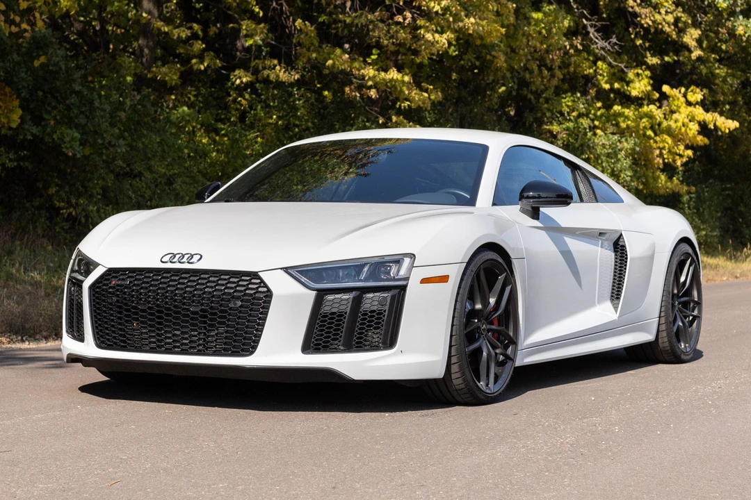 2018 Audi 4S R8 - Image 2 of 31