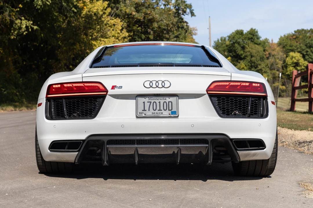 2018 Audi 4S R8 - Image 7 of 31