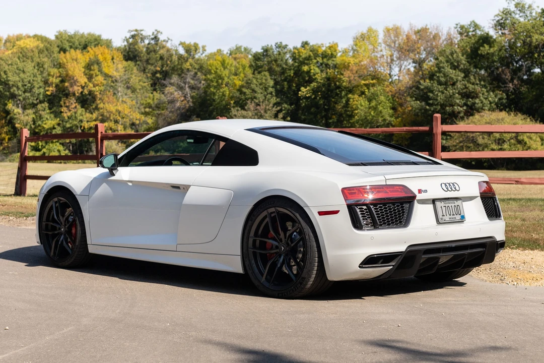 2018 Audi 4S R8 - Image 8 of 31