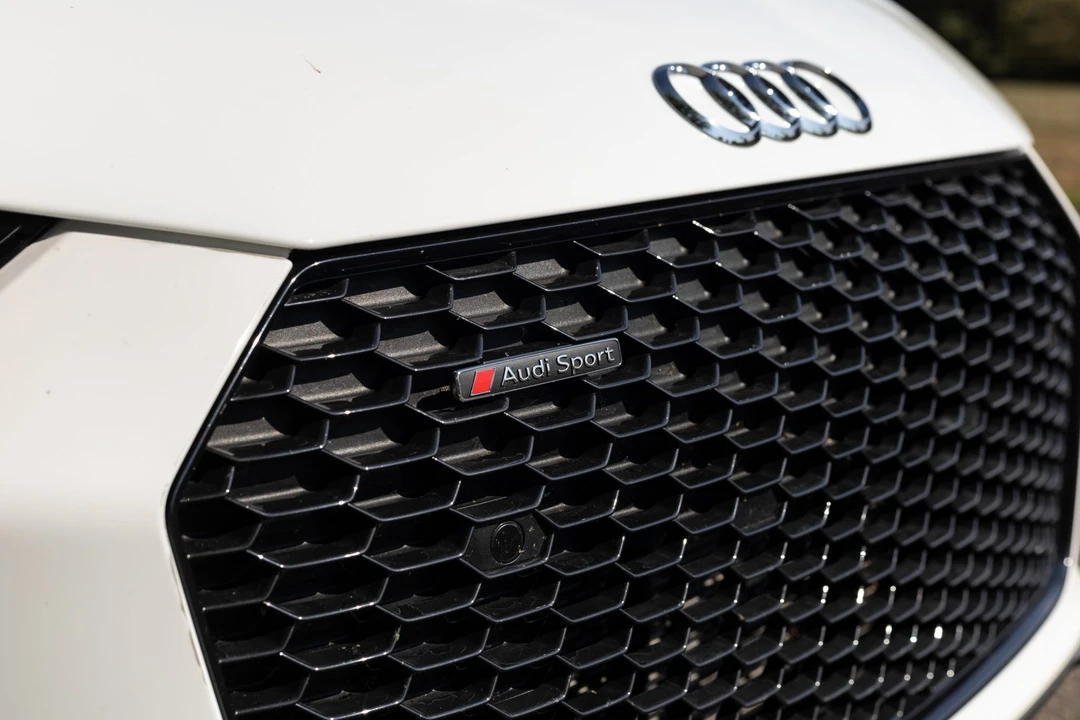 2018 Audi 4S R8 - Image 14 of 31