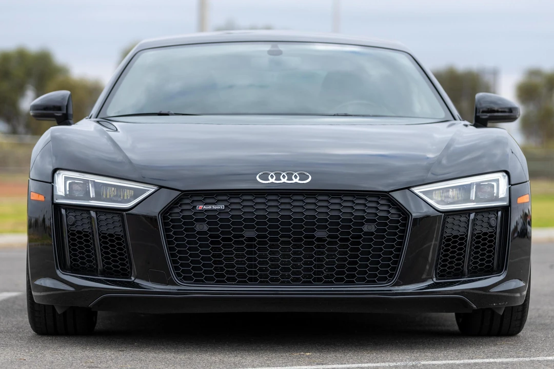 2018 Audi 4S R8 - Image 2 of 31