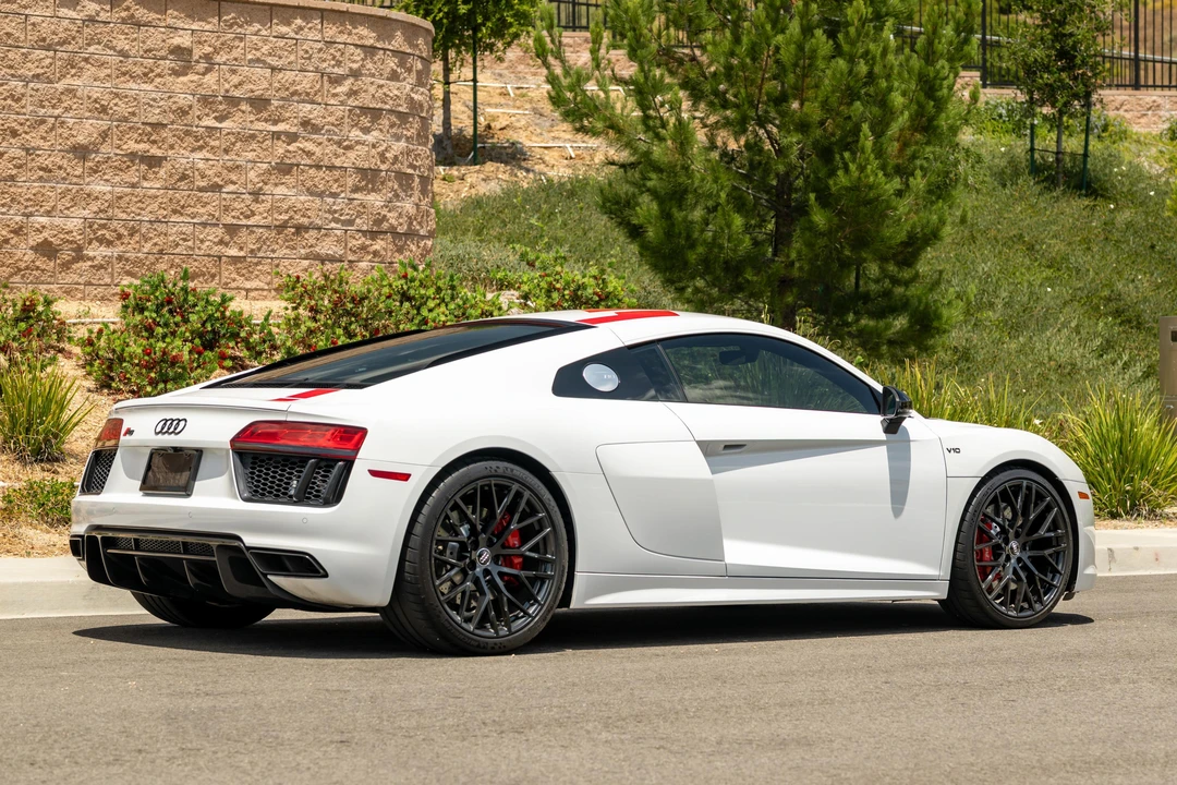 2018 Audi 4S R8 - Image 4 of 31