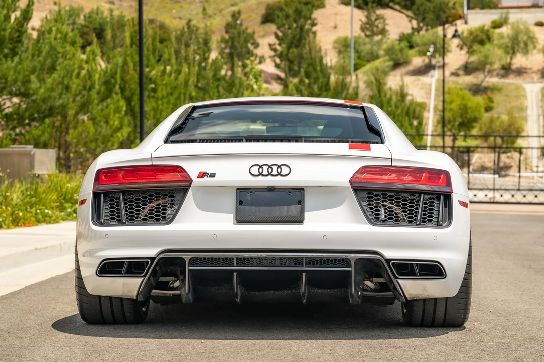 2018 Audi 4S R8 - Image 5 of 31