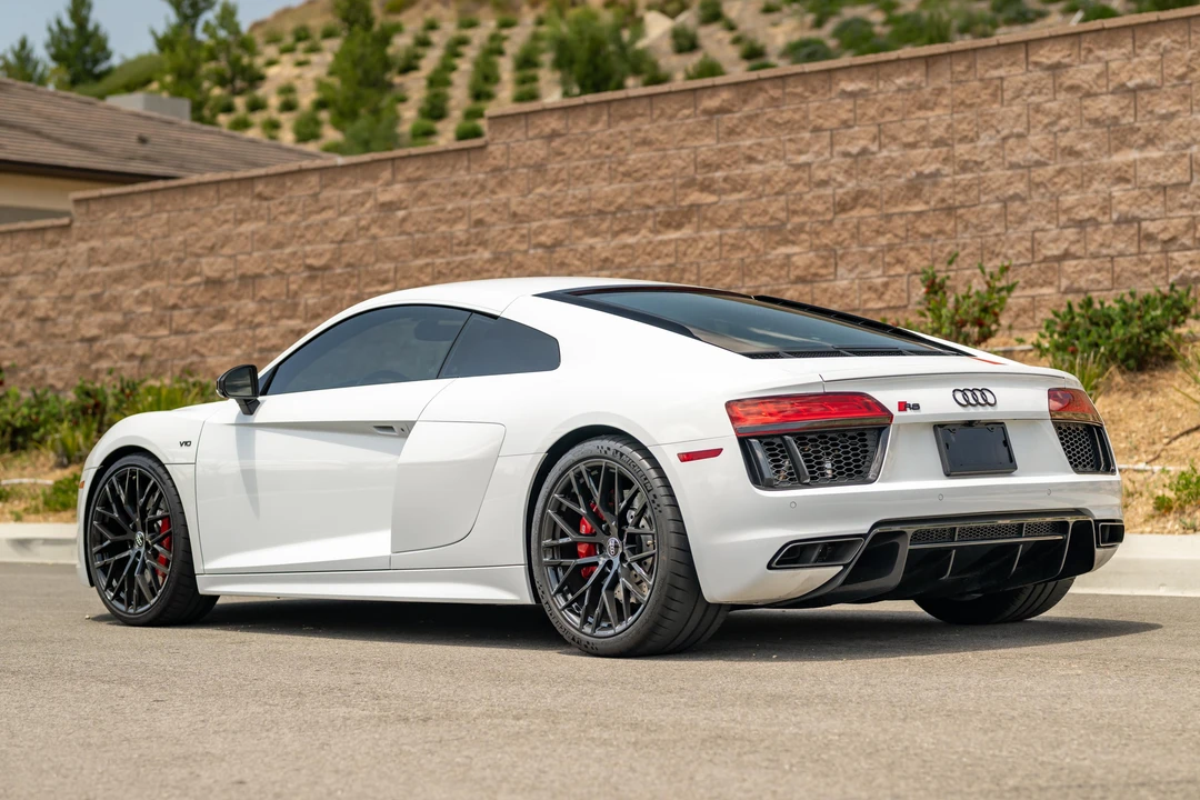 2018 Audi 4S R8 - Image 8 of 31