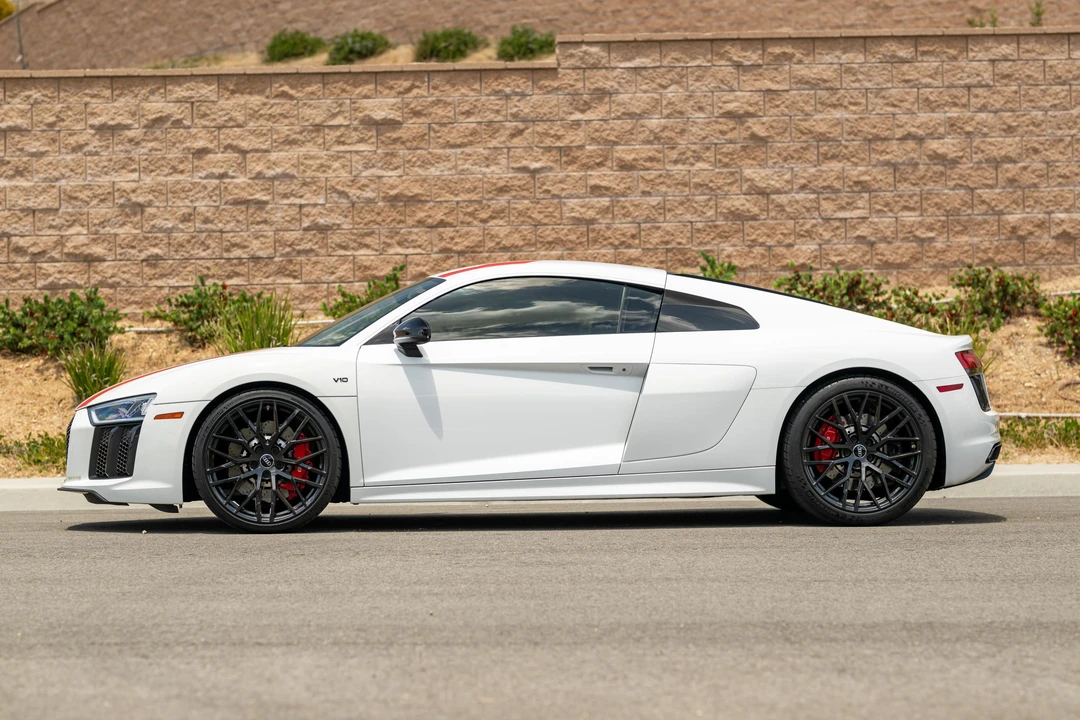 2018 Audi 4S R8 - Image 3 of 31
