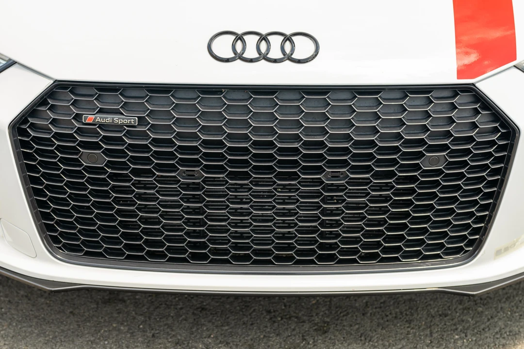 2018 Audi 4S R8 - Image 30 of 31