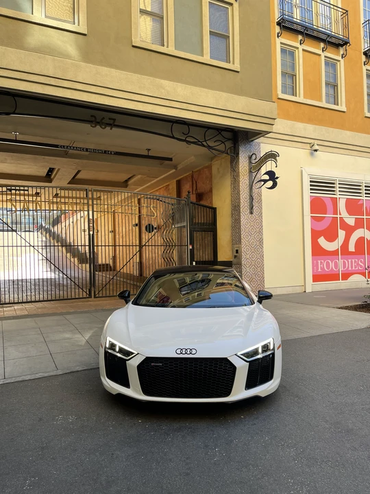 2018 Audi 4S R8 - Image 6 of 17