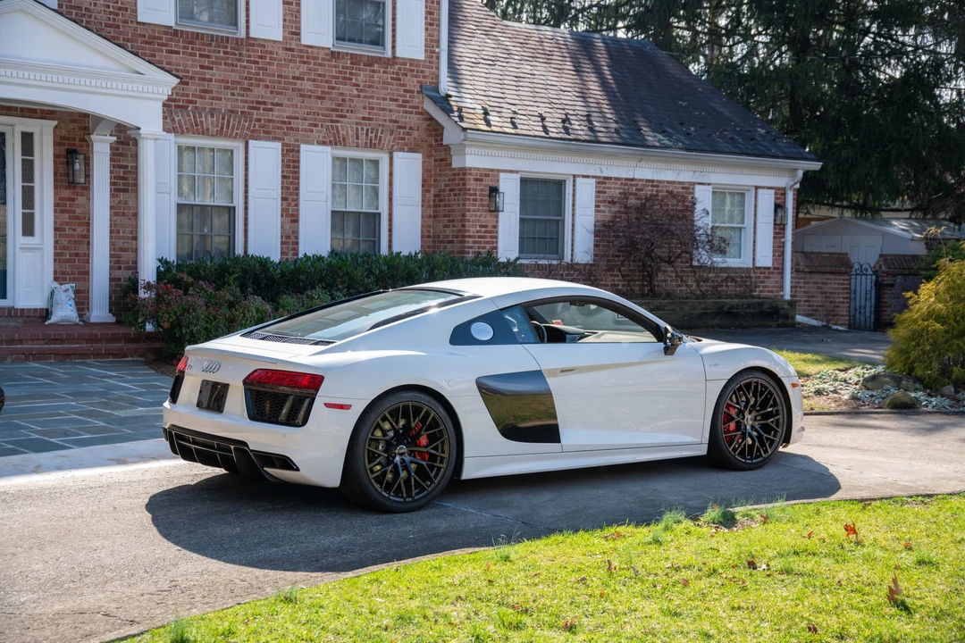 2018 Audi 4S R8 - Image 8 of 31