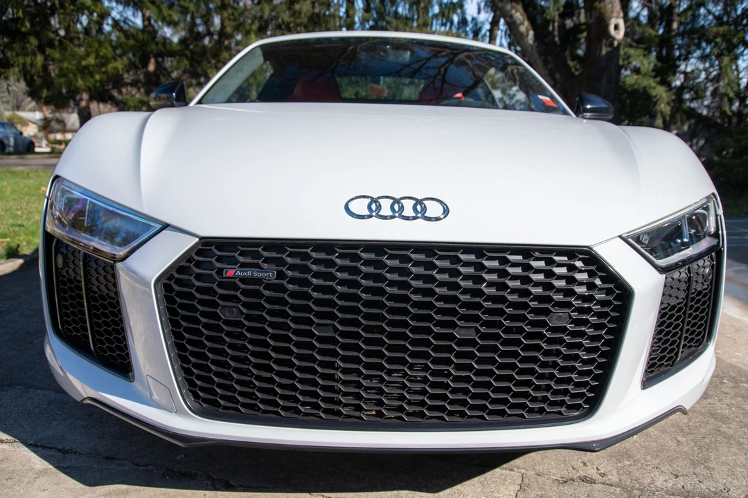 2018 Audi 4S R8 - Image 5 of 31