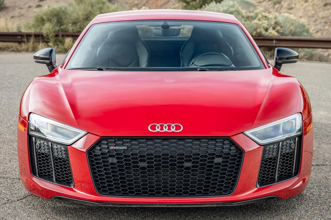 2018 Audi 4S R8 - Image 2 of 31