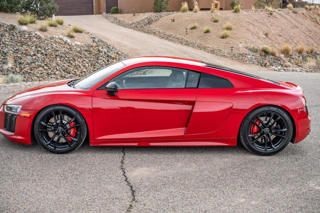 2018 Audi 4S R8 - Image 7 of 31