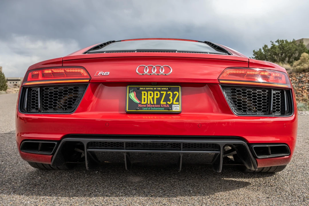 2018 Audi 4S R8 - Image 8 of 31