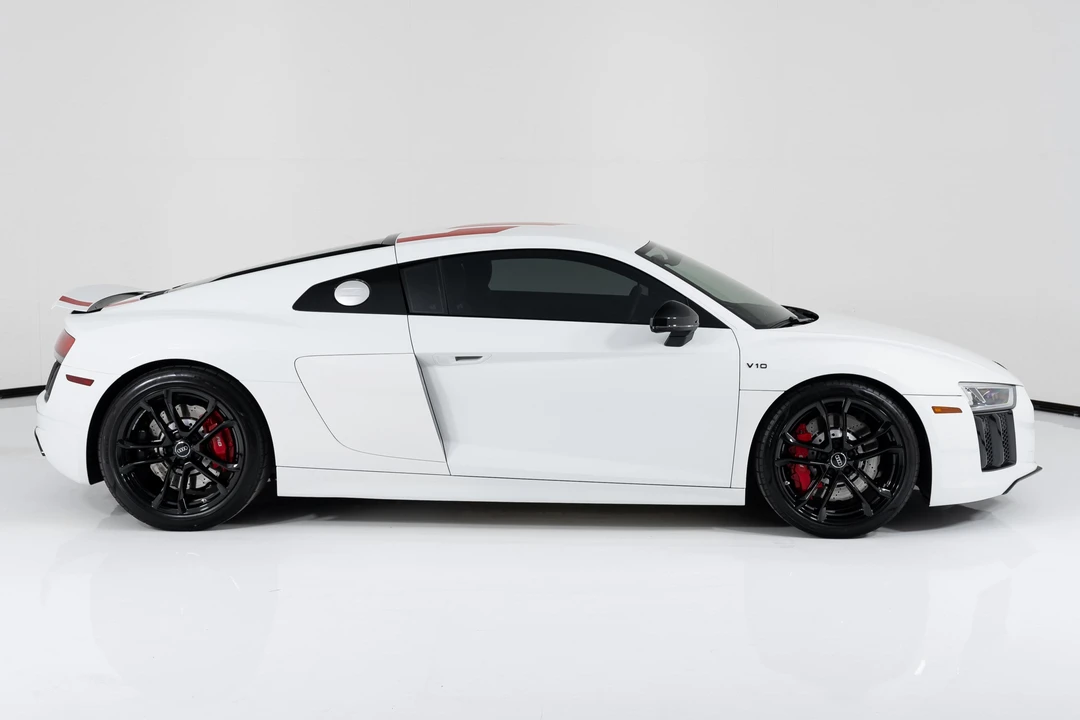 2018 Audi 4S R8 - Image 3 of 31