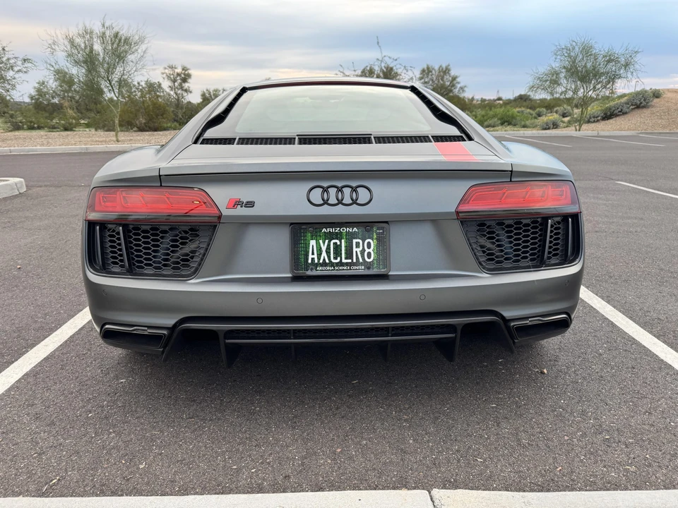 2018 Audi 4S R8 - Image 11 of 31