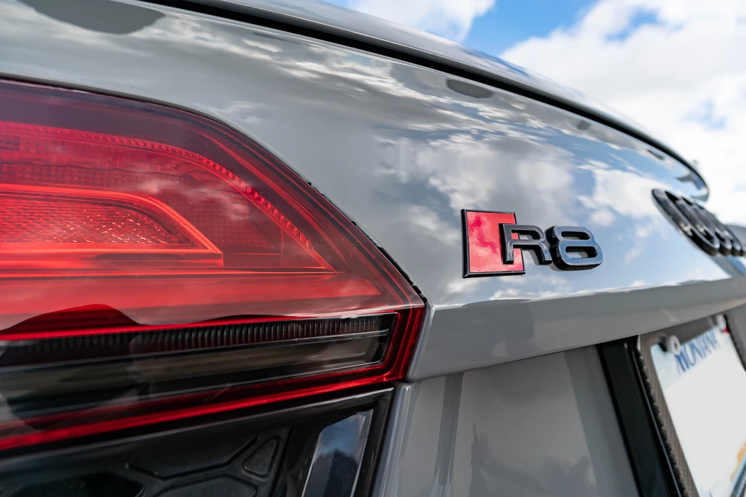2018 Audi 4S R8 - Image 26 of 31