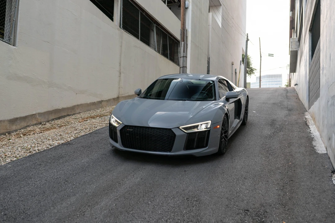 2018 Audi 4S R8 - Image 10 of 31