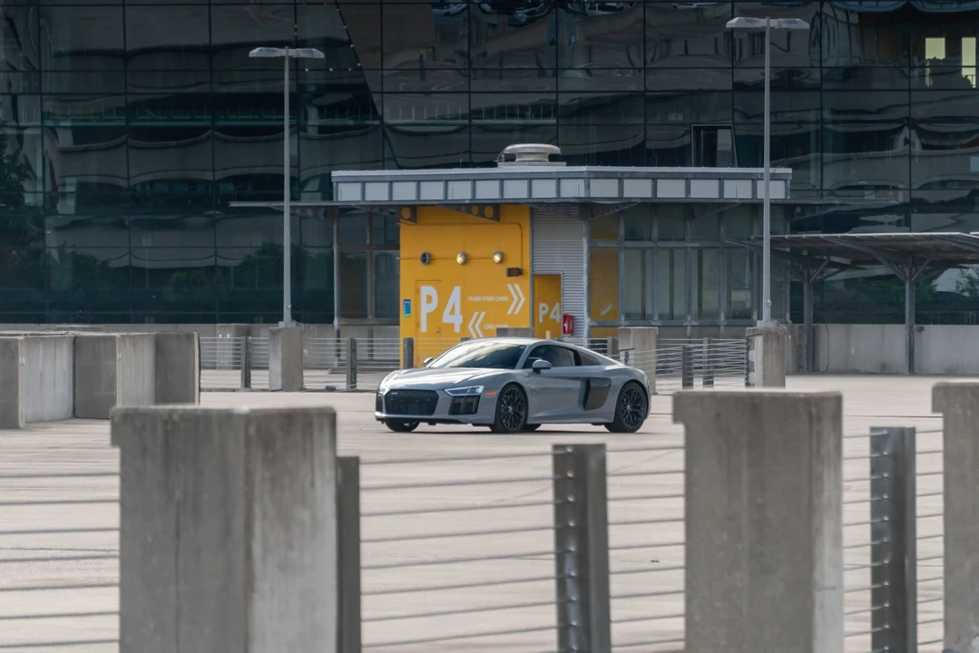2018 Audi 4S R8 - Image 8 of 31