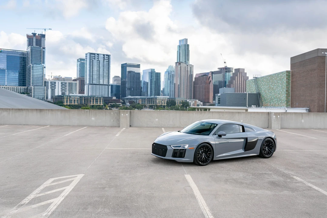2018 Audi 4S R8 - Image 7 of 31