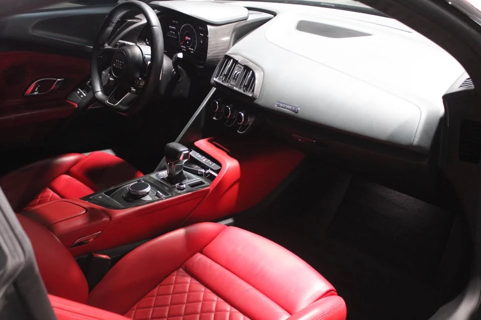 2018 Audi 4S R8 - Image 9 of 10