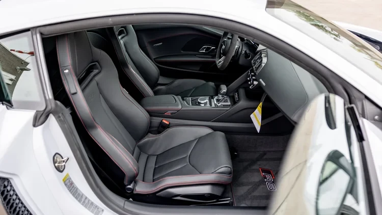 2018 Audi 4S R8 - Image 14 of 31