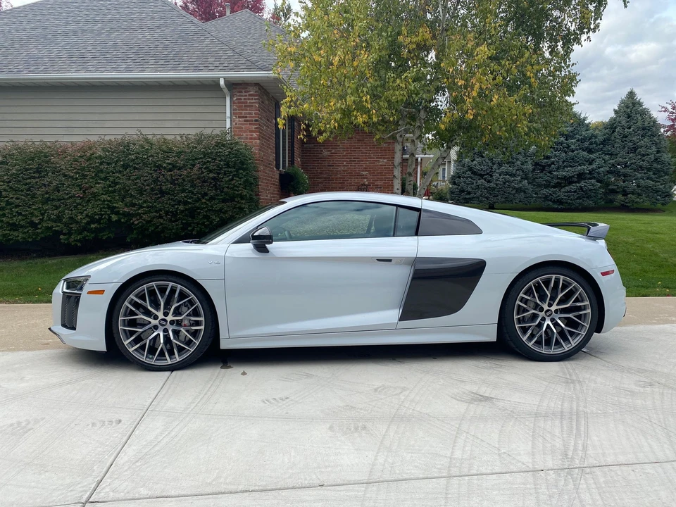 2018 Audi 4S R8 - Image 2 of 20