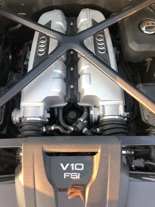 2018 Audi 4S R8 - Image 14 of 30