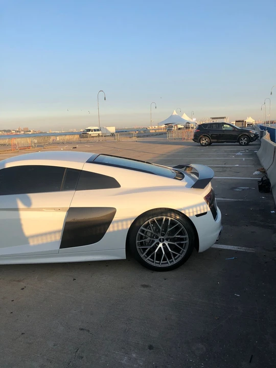 2018 Audi 4S R8 - Image 5 of 30