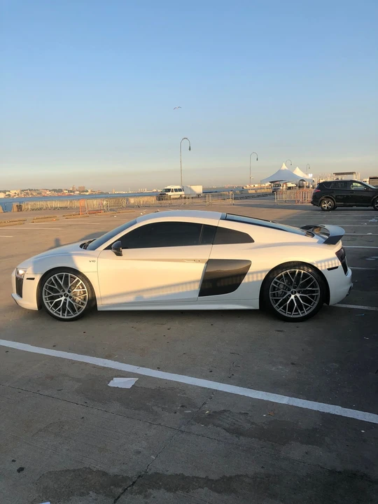2018 Audi 4S R8 - Image 6 of 30
