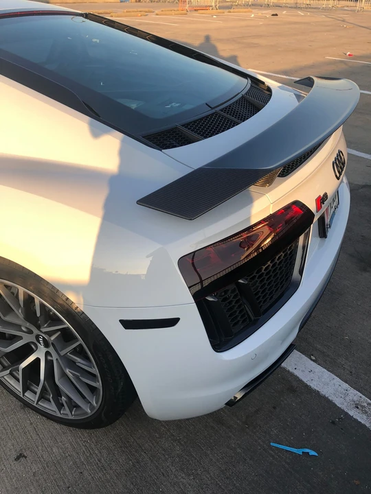 2018 Audi 4S R8 - Image 7 of 30
