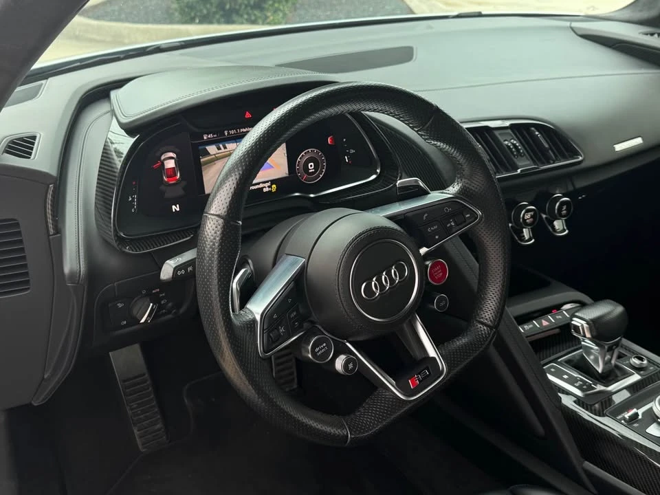 2018 Audi 4S R8 - Image 9 of 14