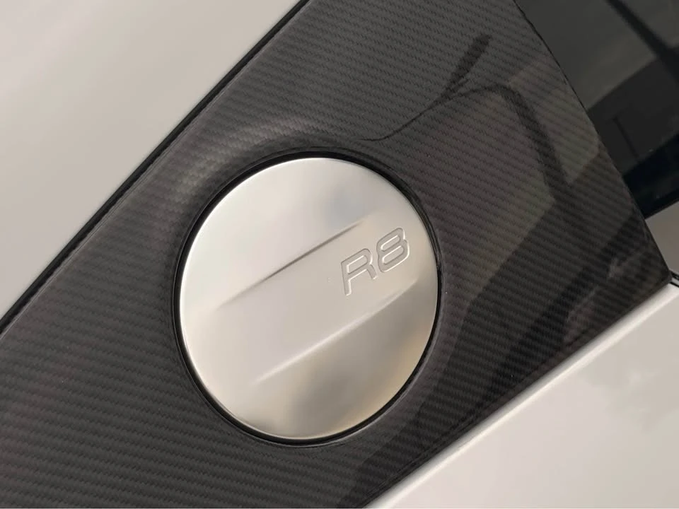 2018 Audi 4S R8 - Image 8 of 14