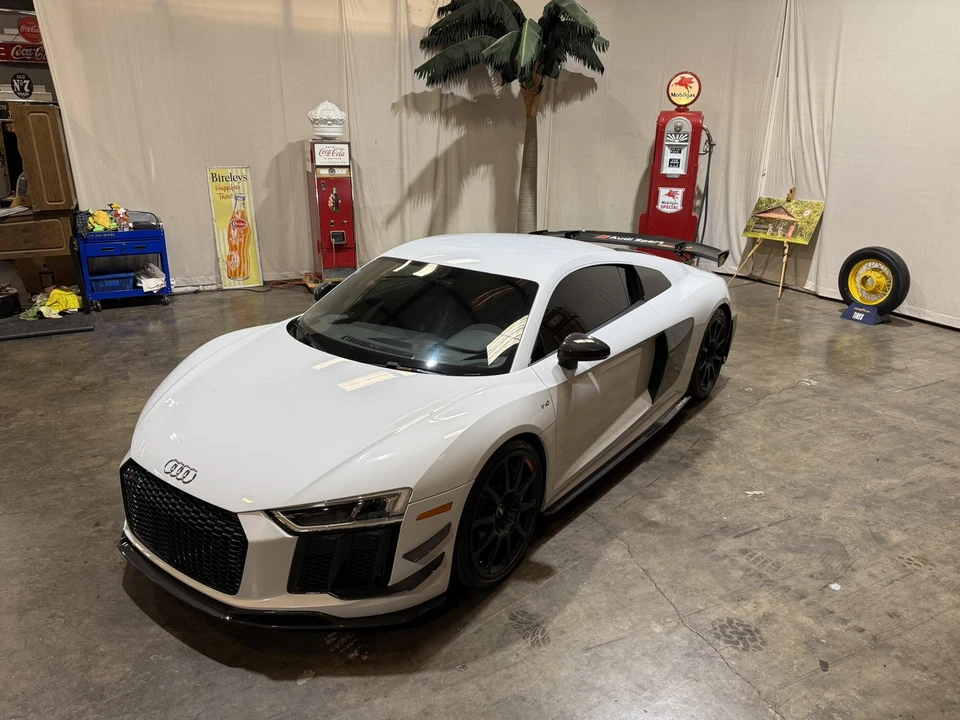 2018 Audi 4S R8 - Image 23 of 31