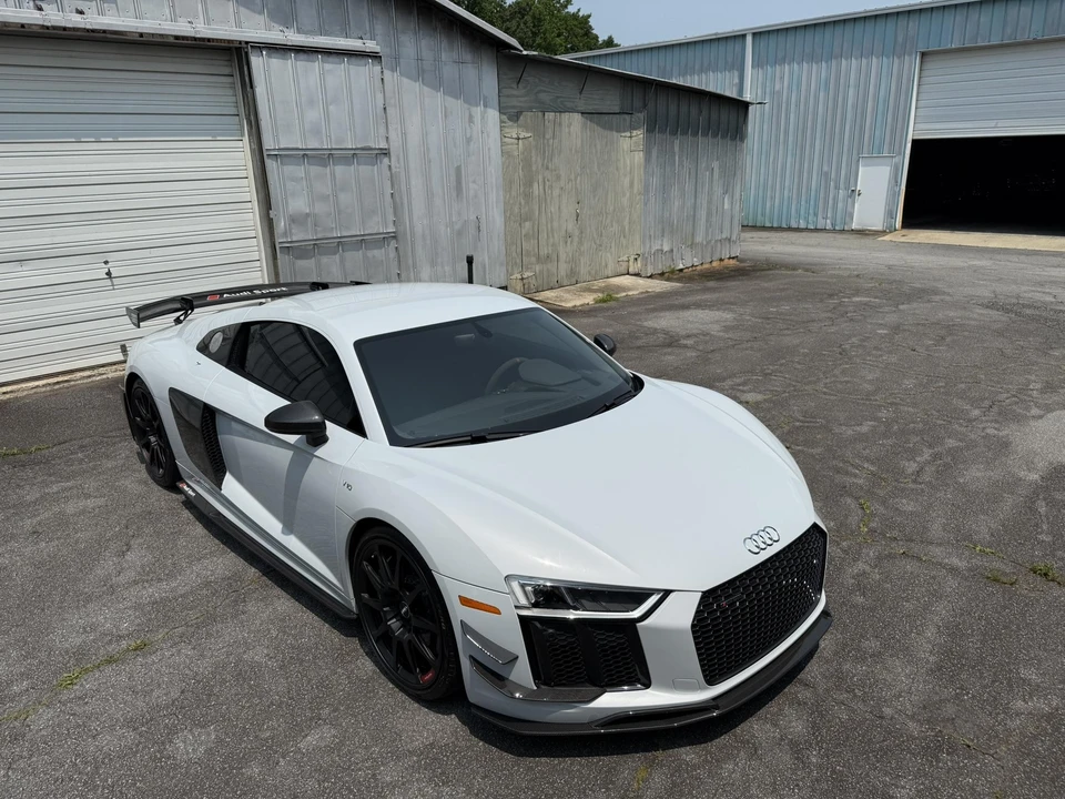 2018 Audi 4S R8 - Image 8 of 31