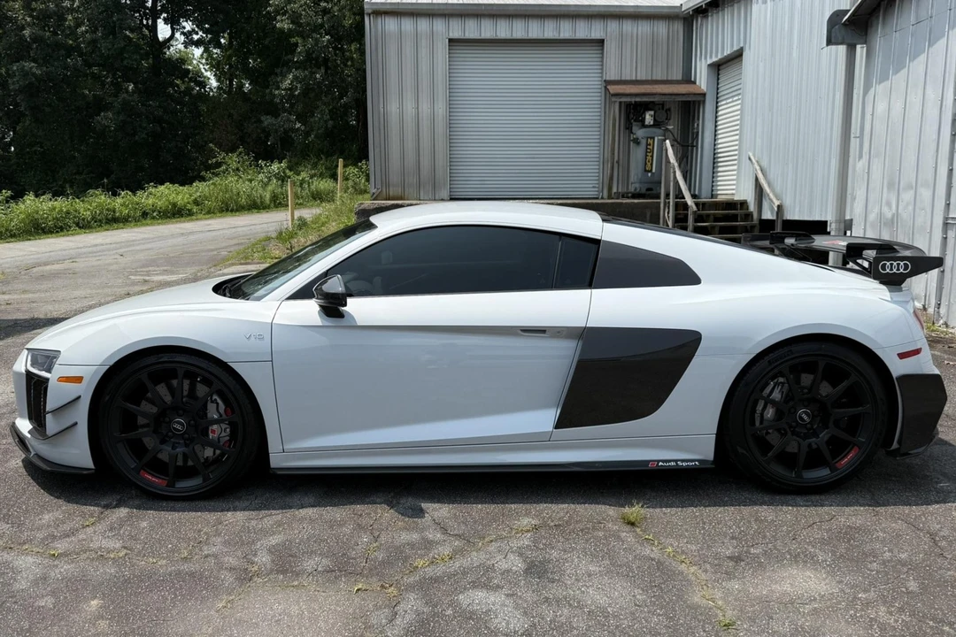 2018 Audi 4S R8 - Image 19 of 31