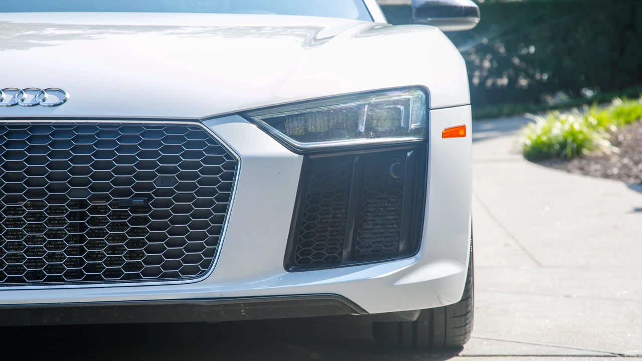 2018 Audi 4S R8 - Image 15 of 31