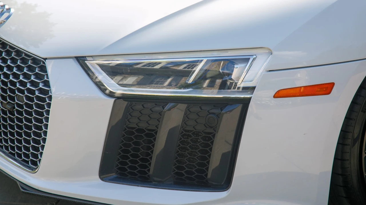 2018 Audi 4S R8 - Image 31 of 31