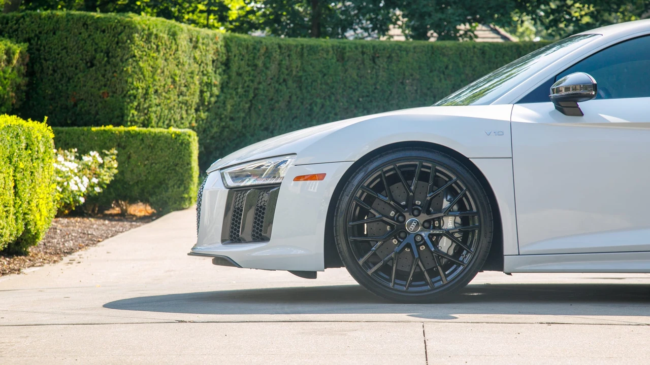 2018 Audi 4S R8 - Image 13 of 31