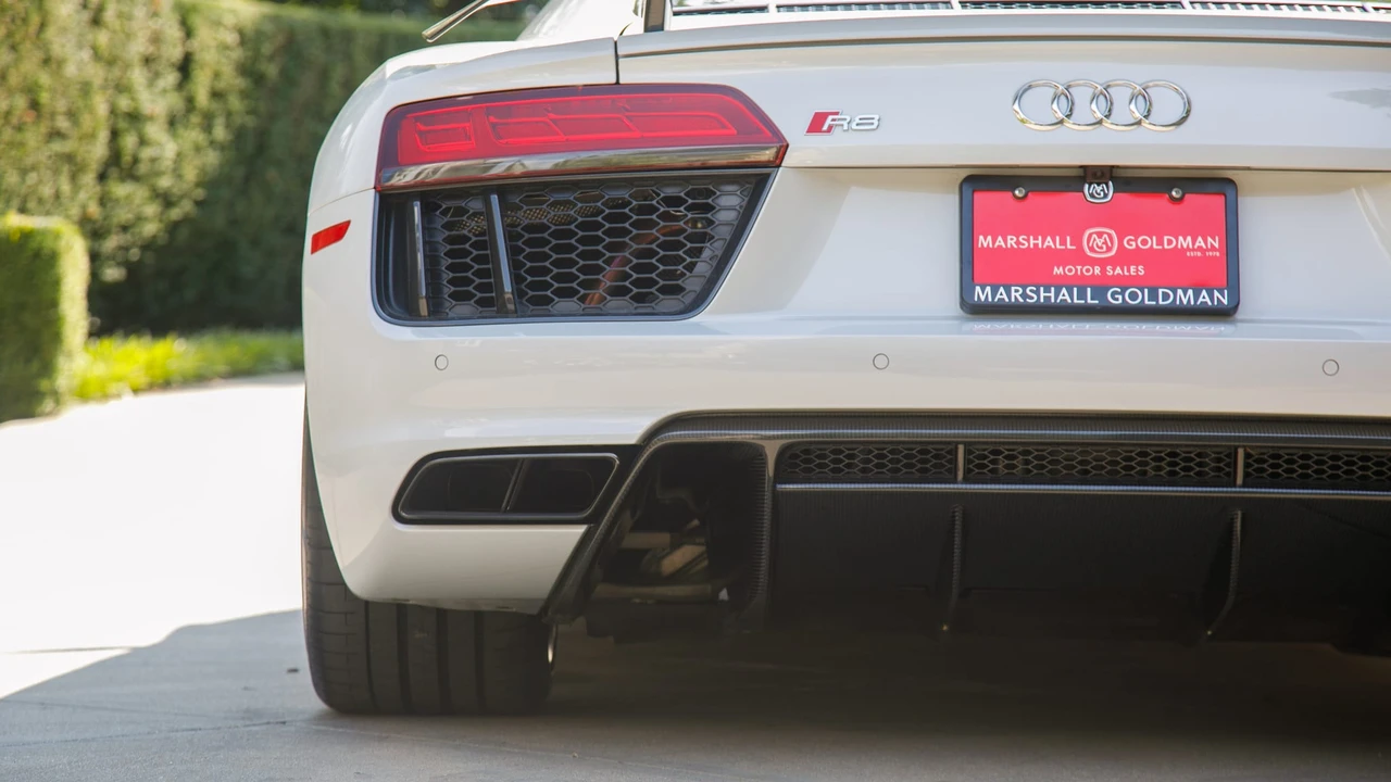 2018 Audi 4S R8 - Image 24 of 31