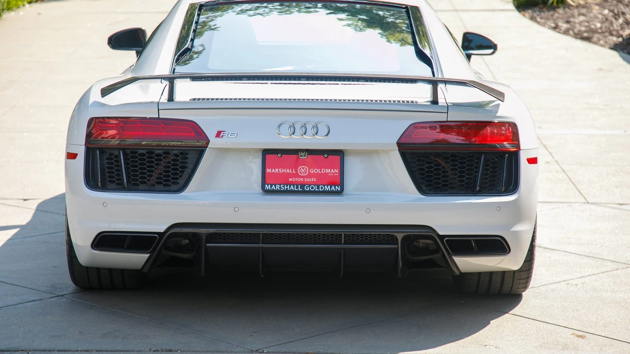 2018 Audi 4S R8 - Image 9 of 31
