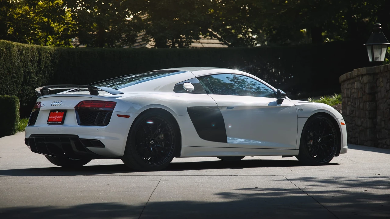 2018 Audi 4S R8 - Image 7 of 31