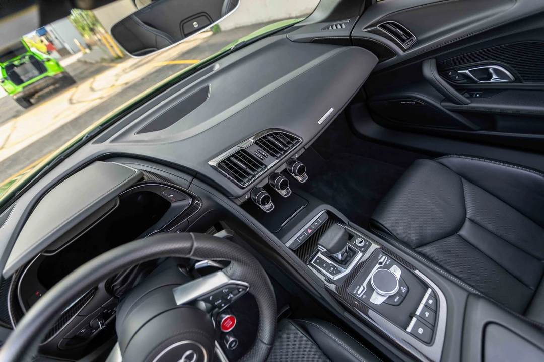 2018 Audi 4S R8 - Image 16 of 31