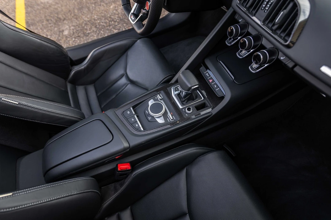 2018 Audi 4S R8 - Image 9 of 31
