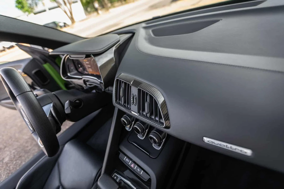 2018 Audi 4S R8 - Image 8 of 31