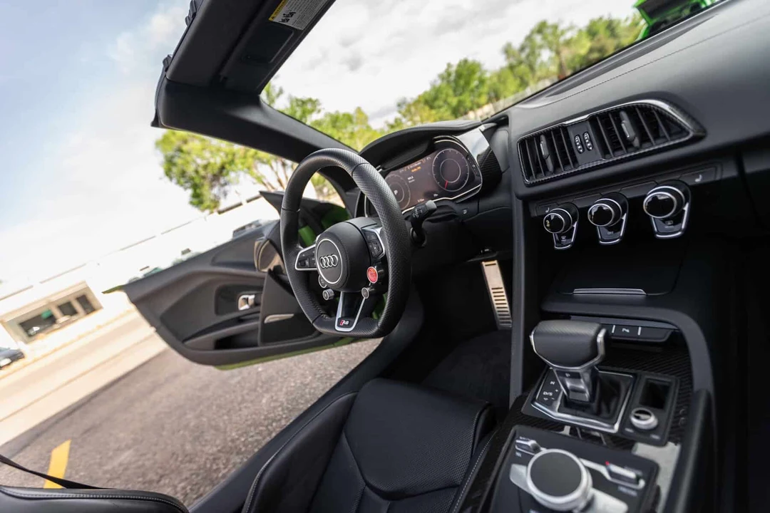 2018 Audi 4S R8 - Image 7 of 31
