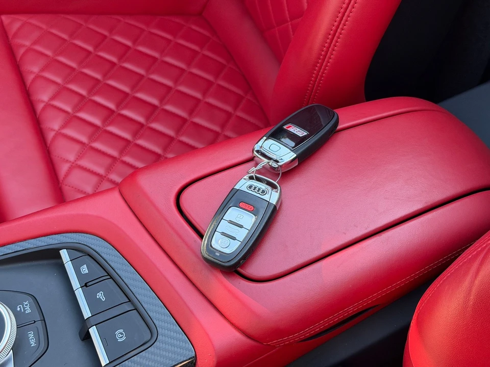 2018 Audi 4S R8 - Image 17 of 21