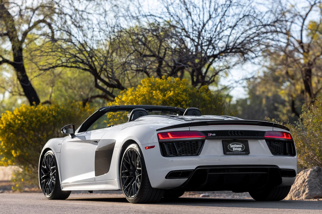 2018 Audi 4S R8 - Image 5 of 31