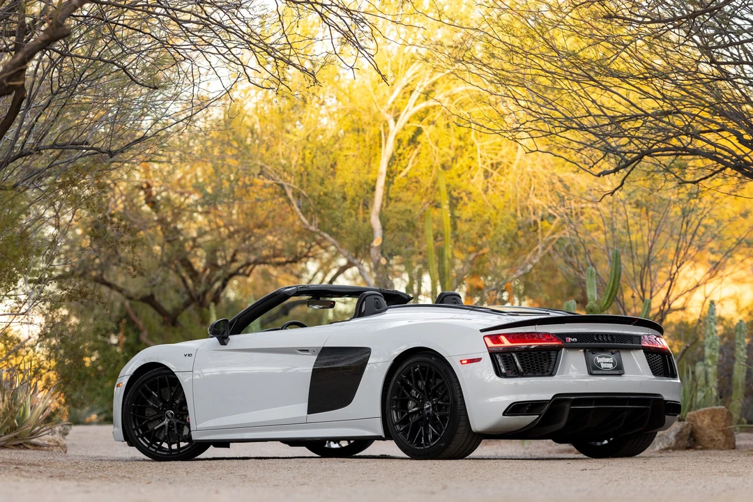 2018 Audi 4S R8 - Image 7 of 31