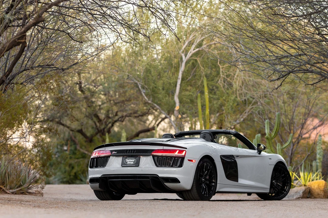 2018 Audi 4S R8 - Image 9 of 31
