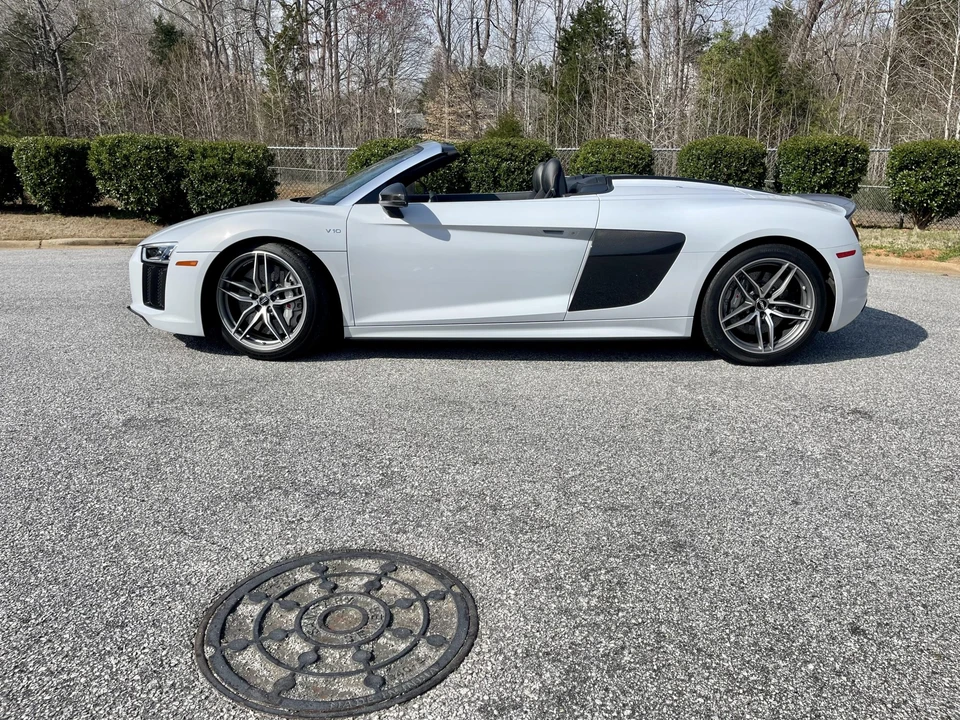 2018 Audi 4S R8 - Image 16 of 31